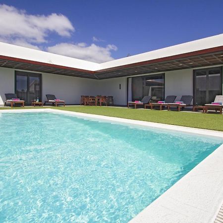Luxury Los Mojones Villa Short Walk To Old Town Private Heated Pool Villa Los Mojones Angie Puerto Del Carmen 티아즈 외부 사진